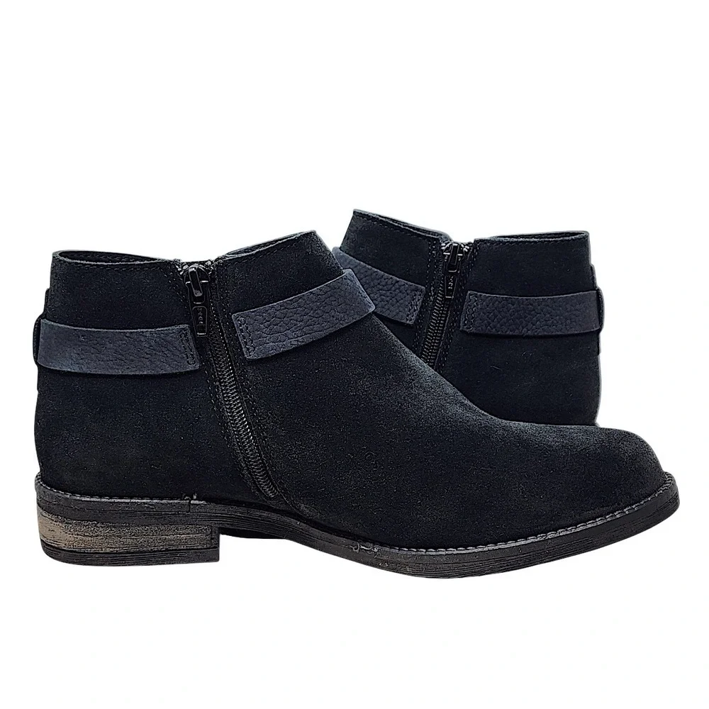 Clarks msrp $130
